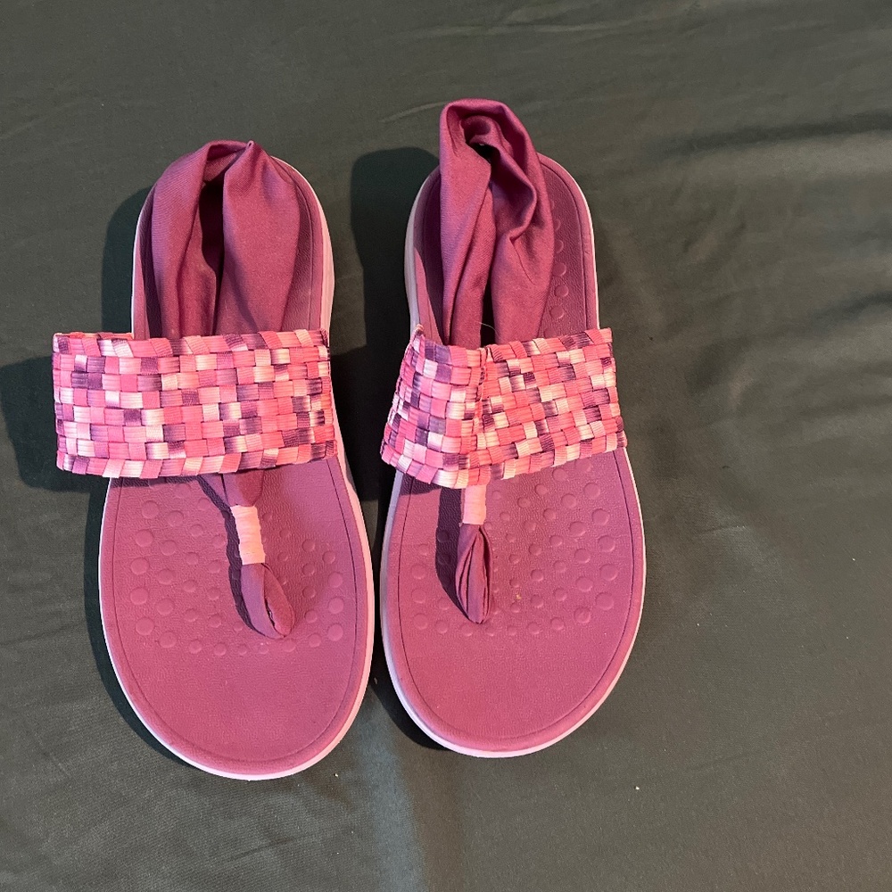 Vionic size 7 women’s shoes
